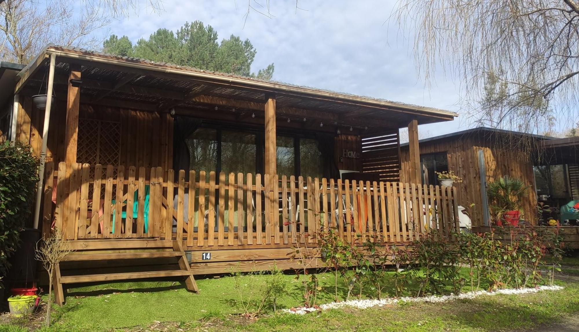 Отель Location Saisonniere Onesse-Laharie Экстерьер фото